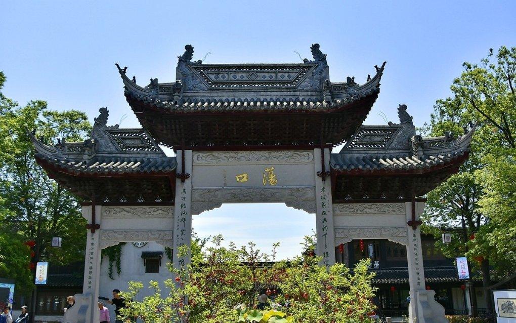 云南：民生跟着青年呼声走